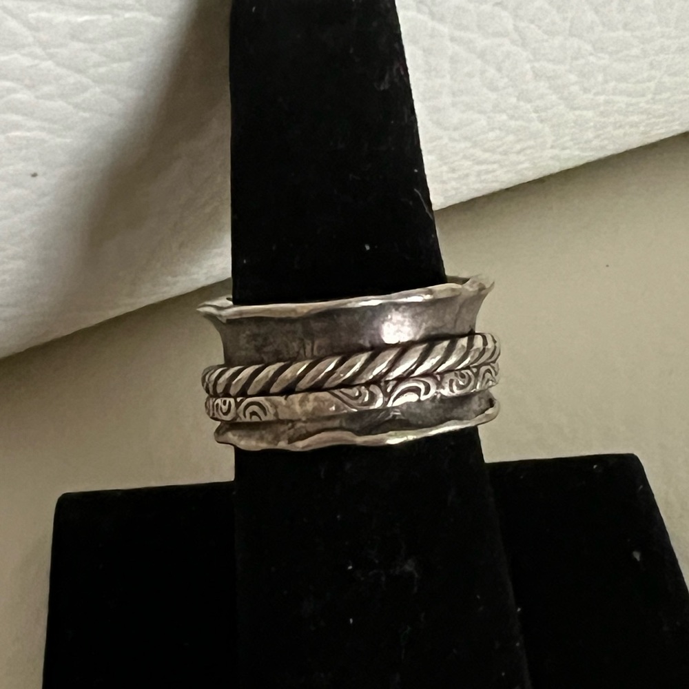 Sterling 925 spinner ring